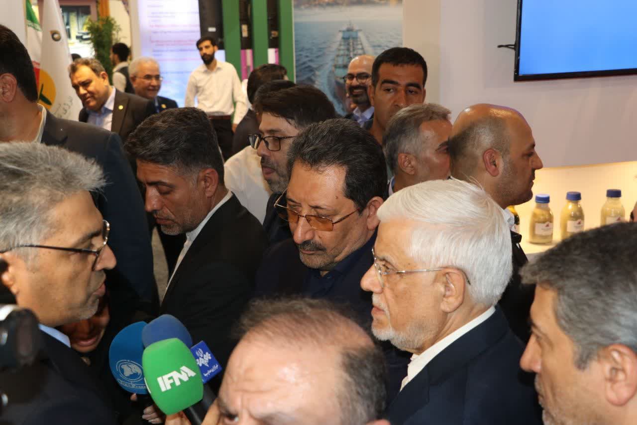 حضور معاون اول رئیس جمهور و وزیر صمت در غرفه گروه توسعه انرژی تدبیر